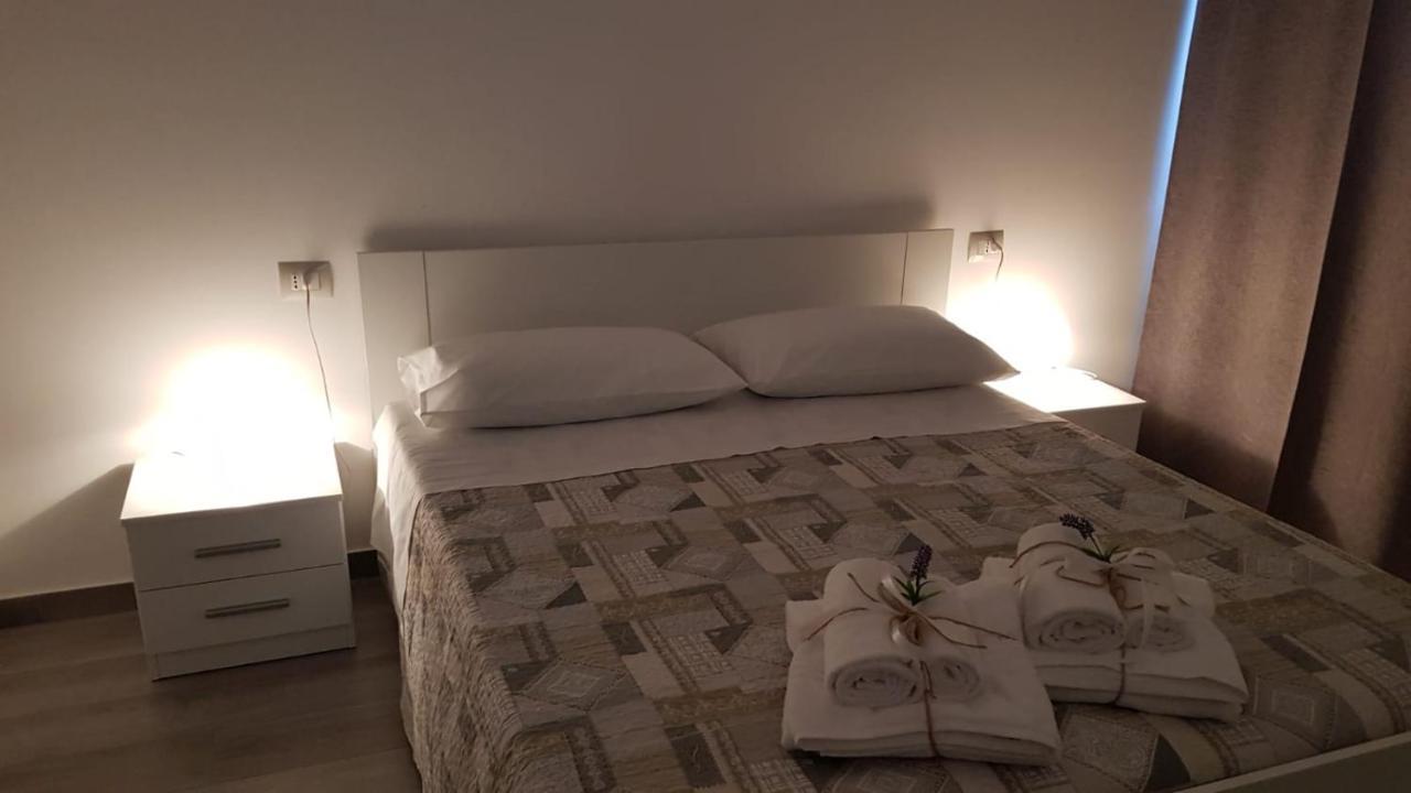 B&B A Casa Di Papi Lizzano  Exteriör bild
